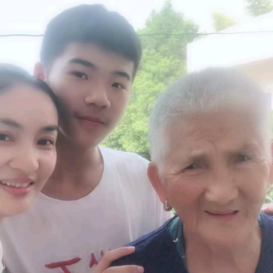 刘香香