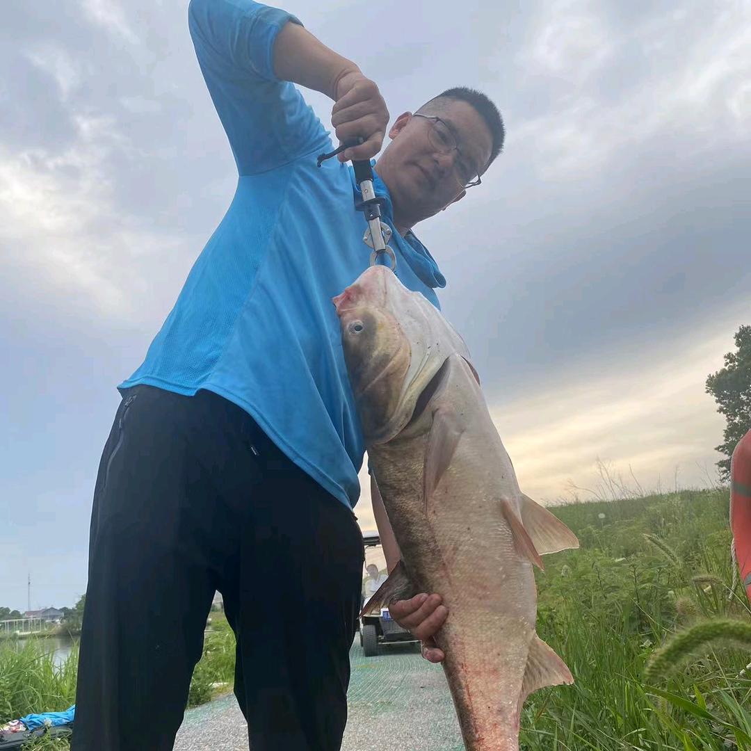 钓鱼的瘾有点大