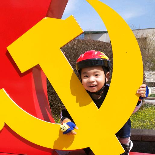 小锐锐吃喝玩乐
