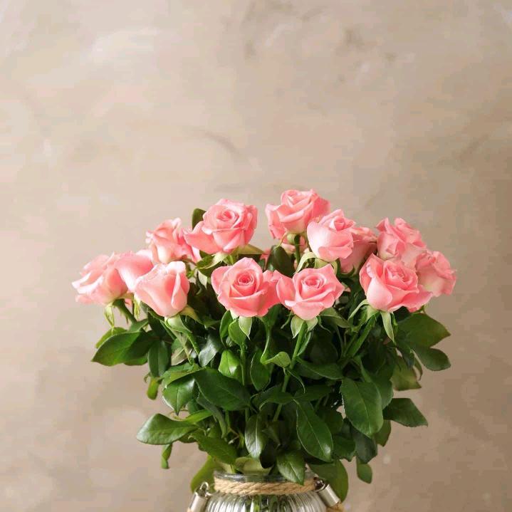 让自己做勇敢，坚强的人