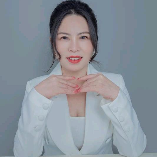 华草香艾，雪姐