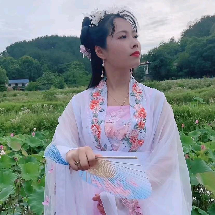 爱丽诺曦（金寨菇娘）