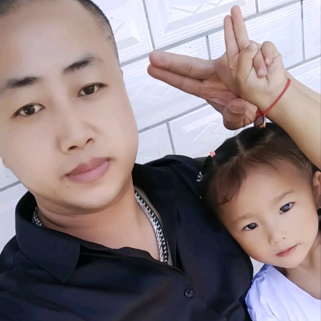 甜甜爸（忠义千秋）