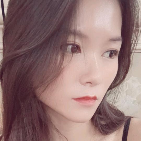 曾小曾吖一 一✧