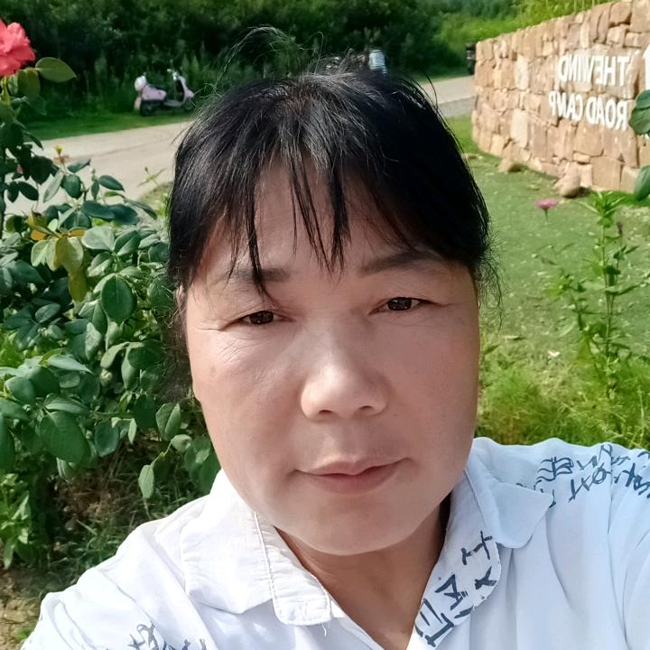 天雨飞雪