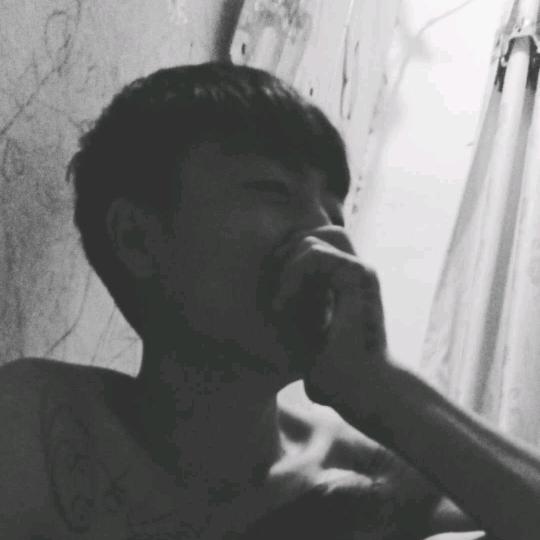 阿璐：