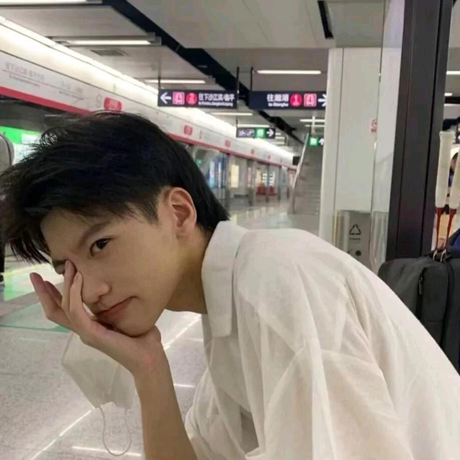 ( ｰ̀εｰ́ )小黑