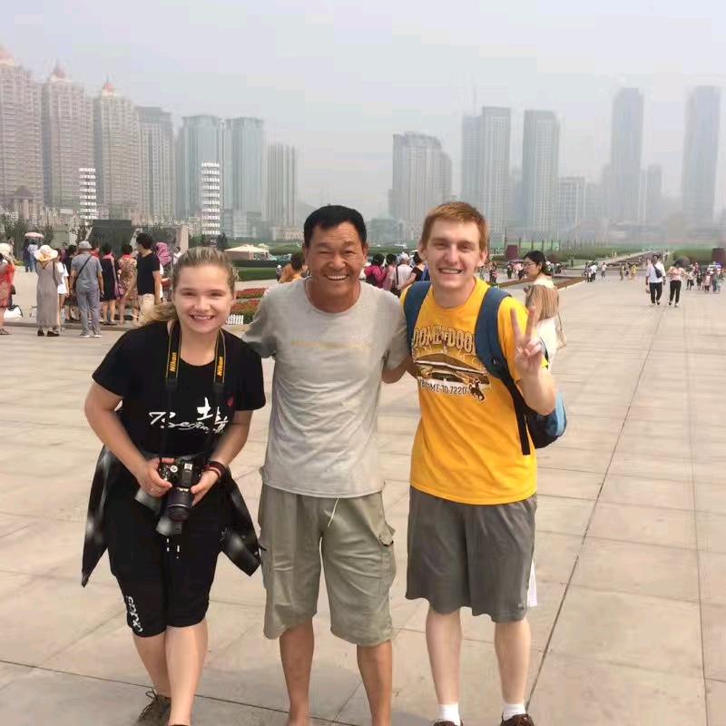 王明根