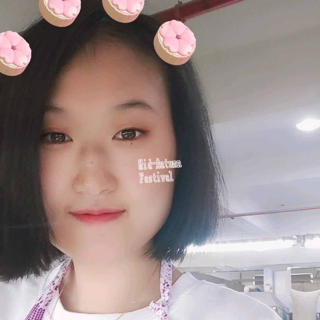 爱笑的女孩
