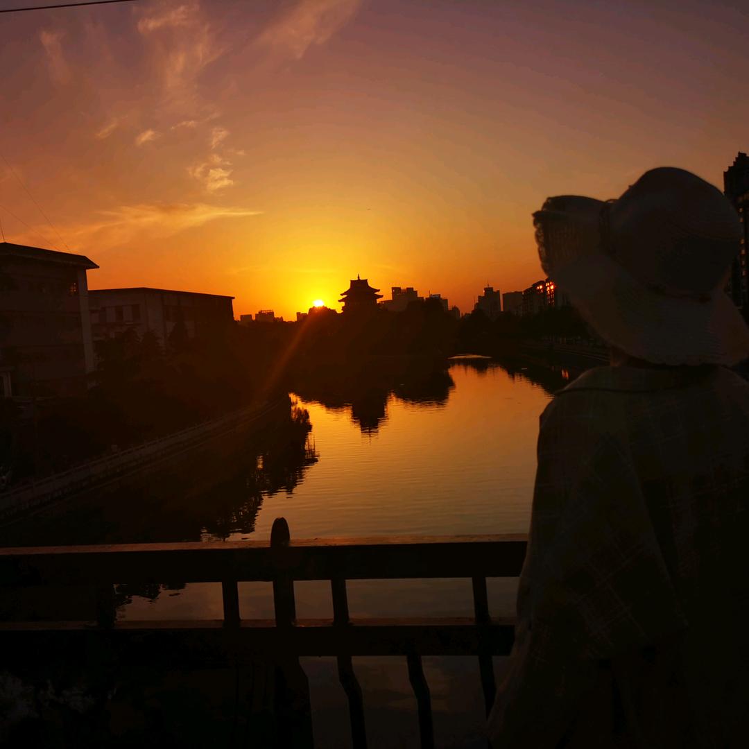 住四楼的小仙女