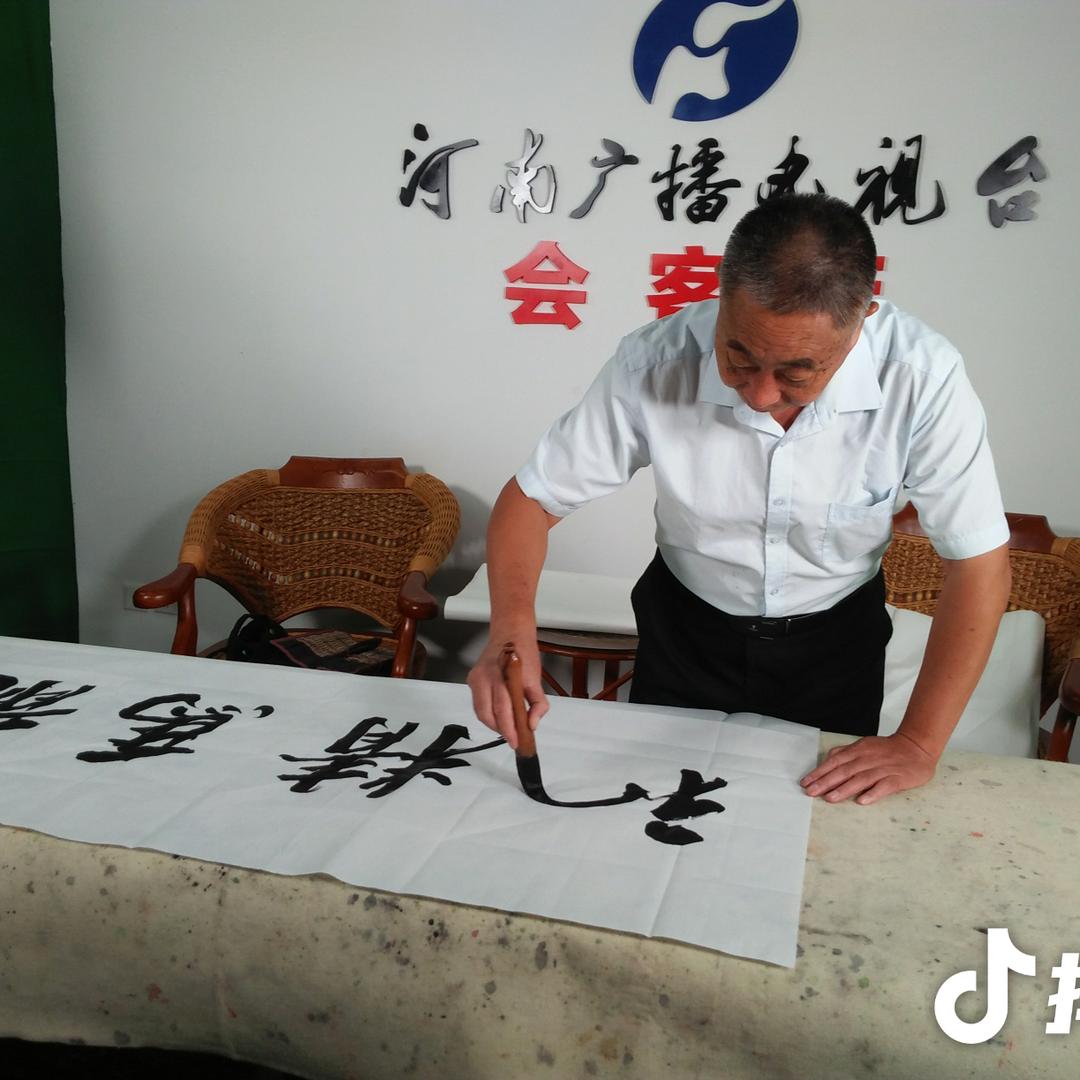 双笔书法任桂林