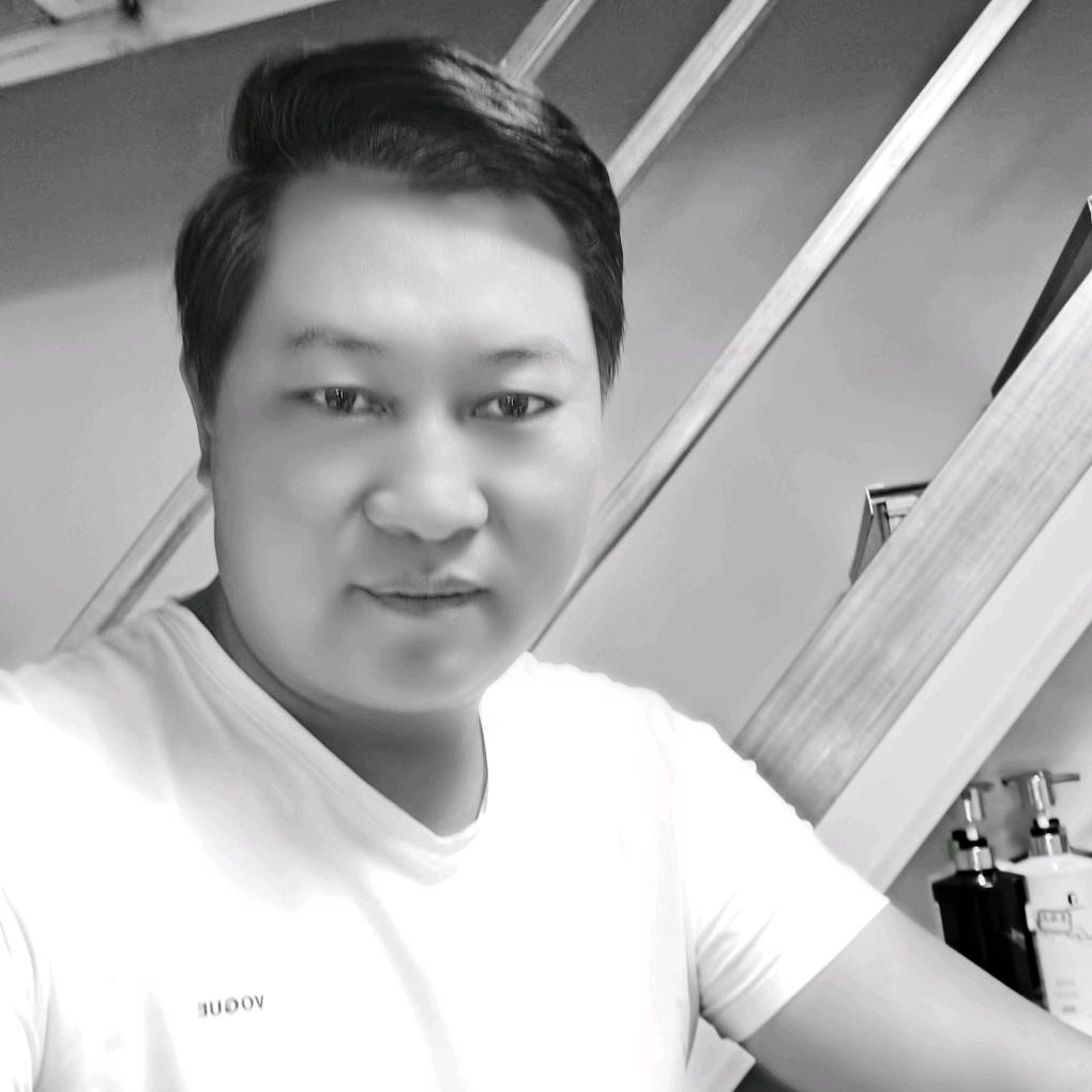 师宗县寨上，古建青瓦厂