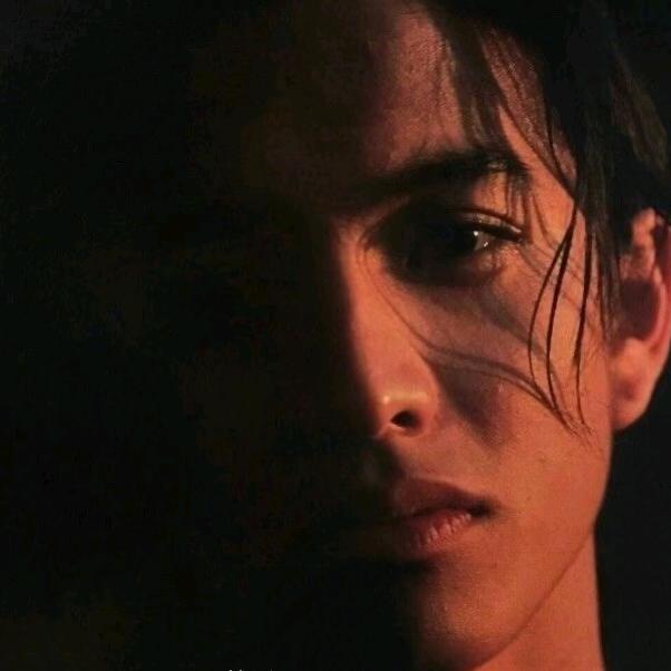 西敏寺的夜空.Y