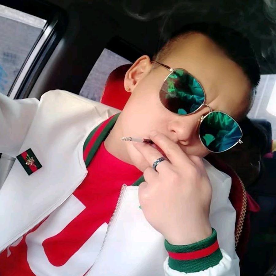 西阁外高二音乐烤吧