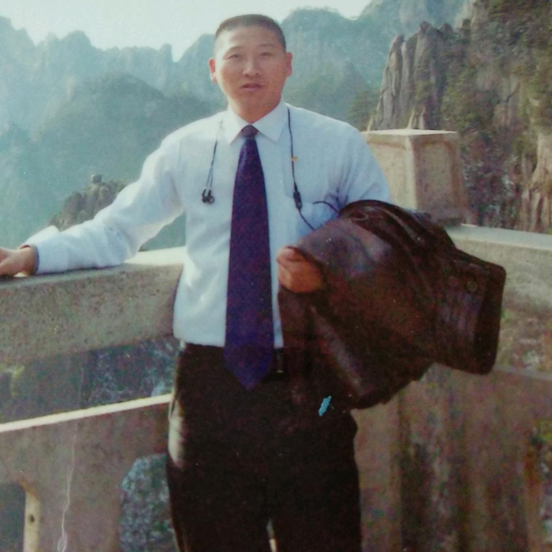 人为什么长两只眼睛不长三只