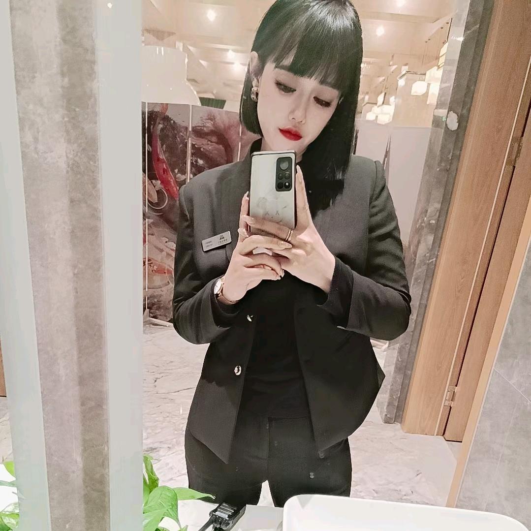 李某人,LR