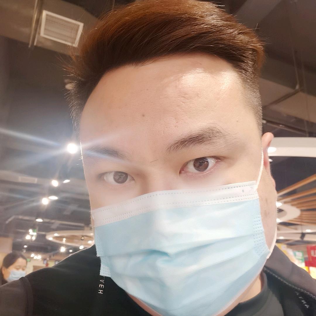 吴 黄万岁