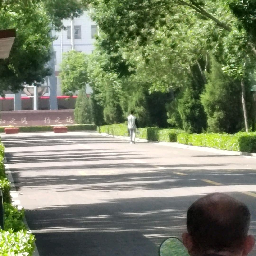 用户5123352398402