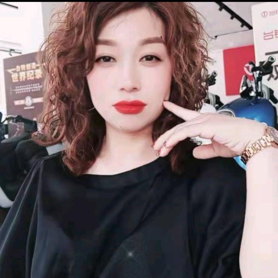 邓州台铃耿蕊儿《新华路锦绣花园台铃店》