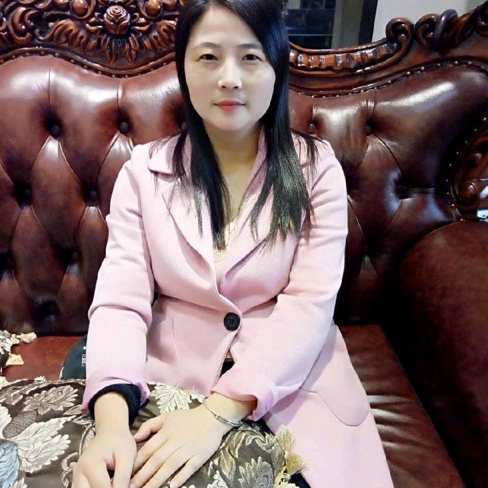 顶品二楼周秋霞万隆电器