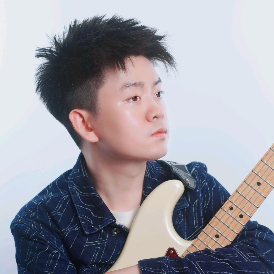 李乐儿Guitar