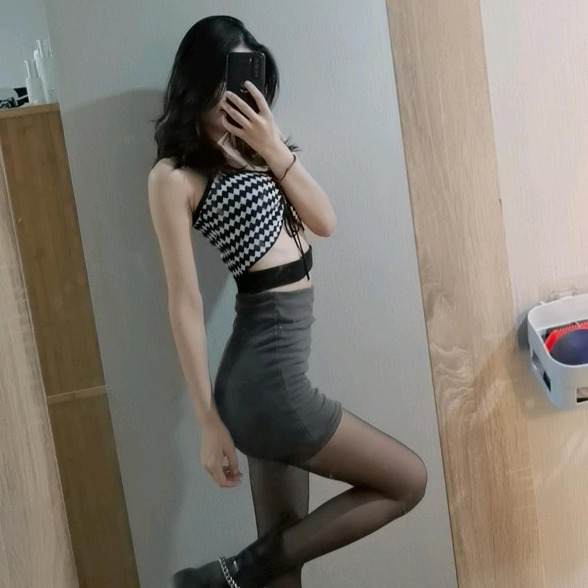 奶茶，给我喝一口