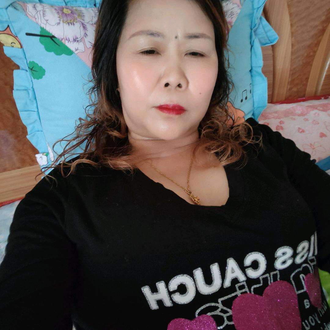绯色差不多