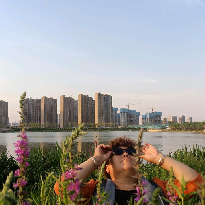 无聊雪花飞舞（拒私聊）