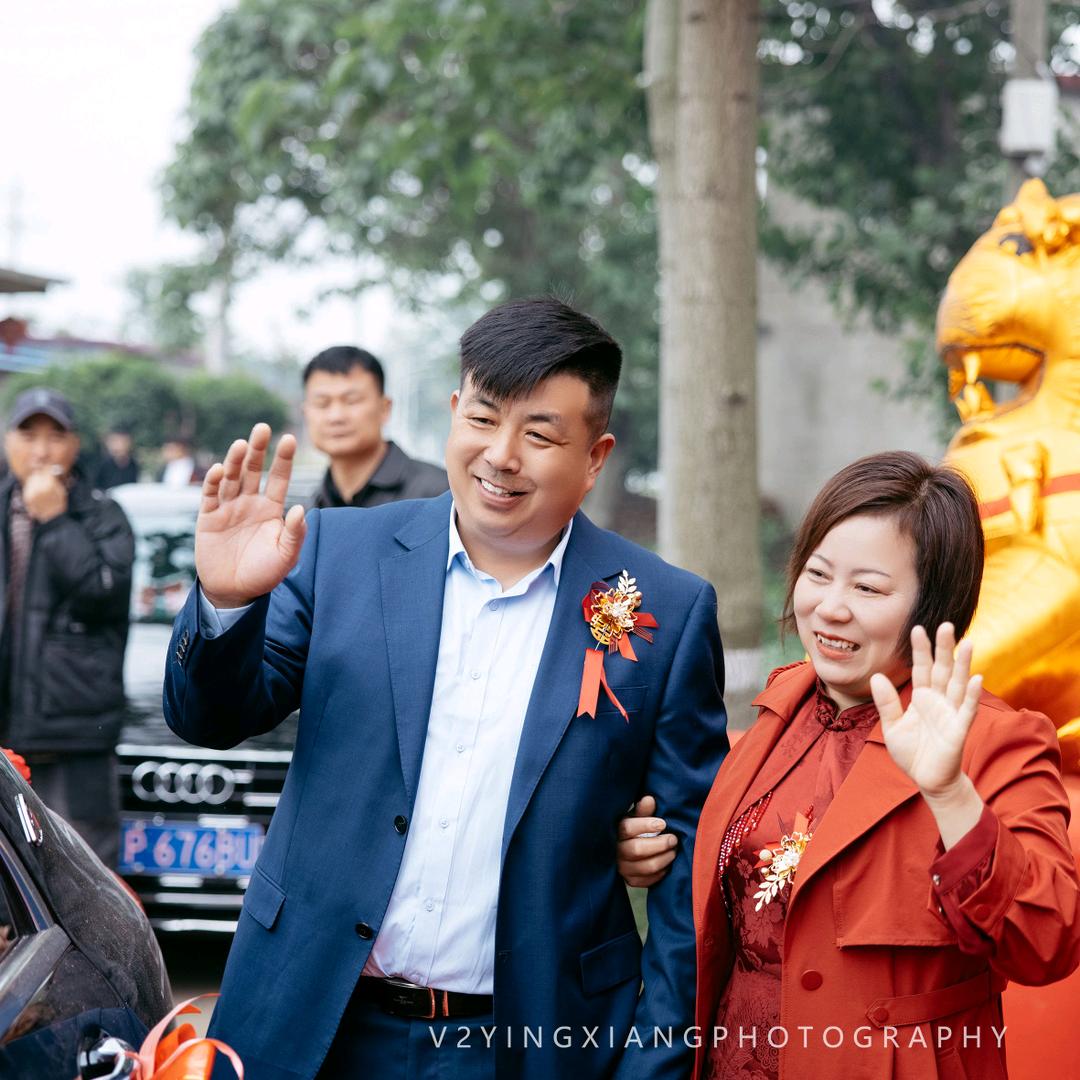 沈丘振兴铝合金门窗料批发