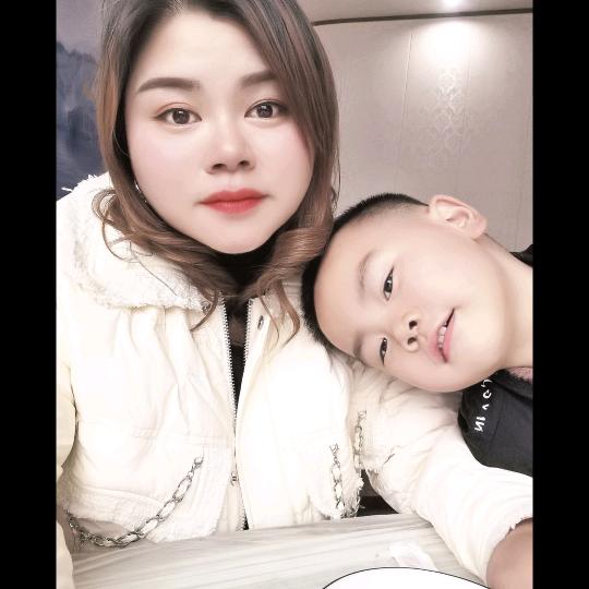 筠连顺畅建材容姐