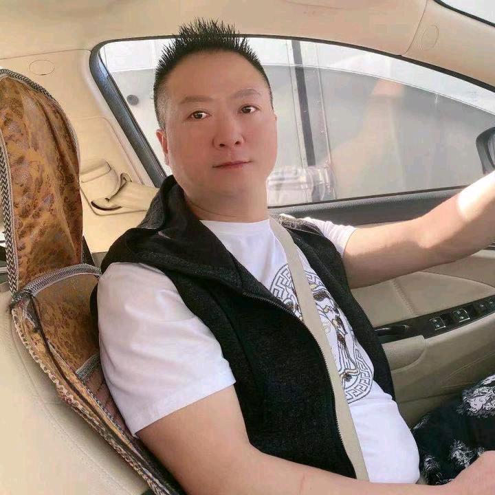 小明哥哥