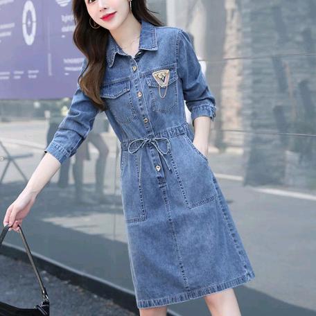 卖黑毛土猪肉的周大姐