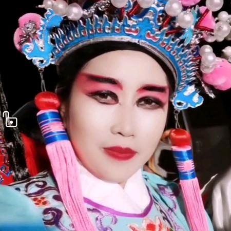 玉蝴蝶唢呐演艺