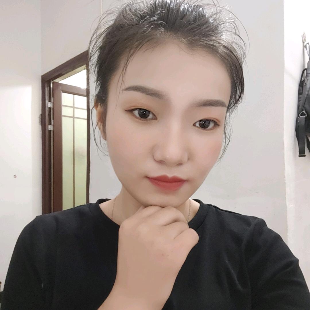 是小卢呀