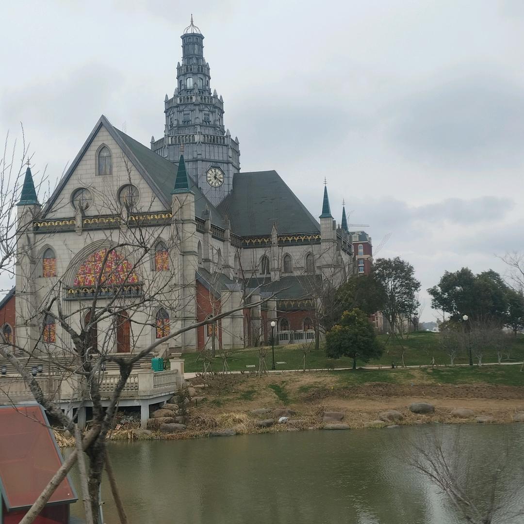 不管几岁开心万岁