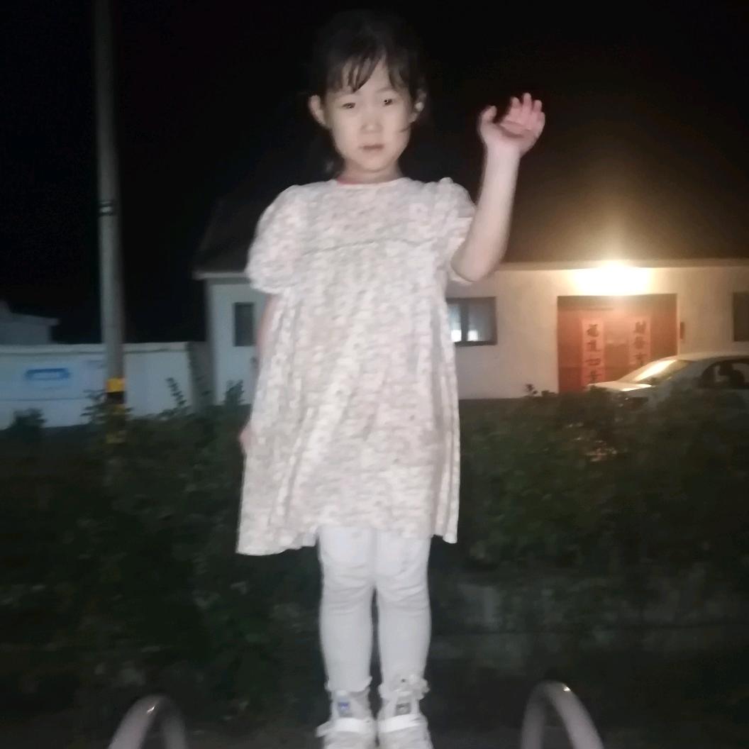 开朗头像