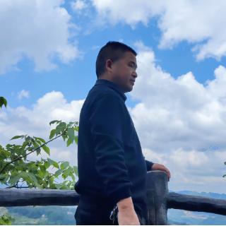 爱唱歌的语文老师