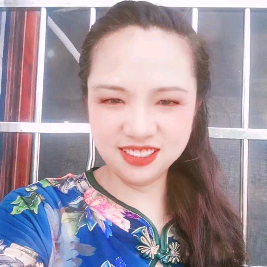 木子爱跳舞