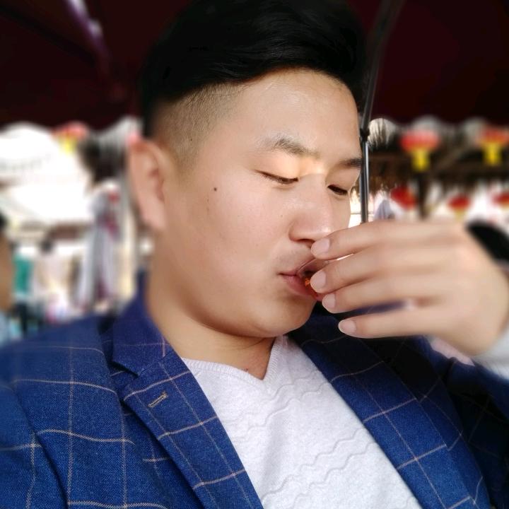 龙高黑猪肉（@张凯）