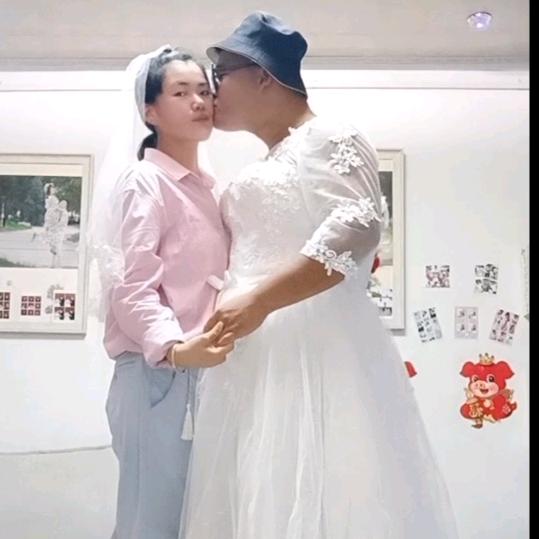 爱我才能万万岁