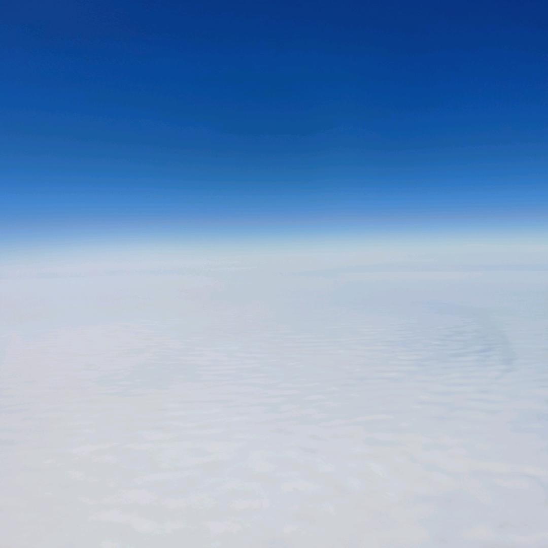 弃红尘，出凡尘