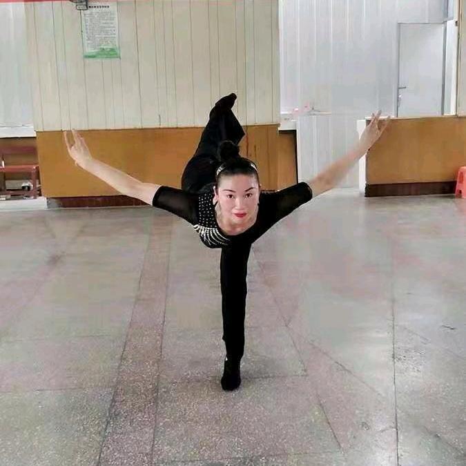 土家英子