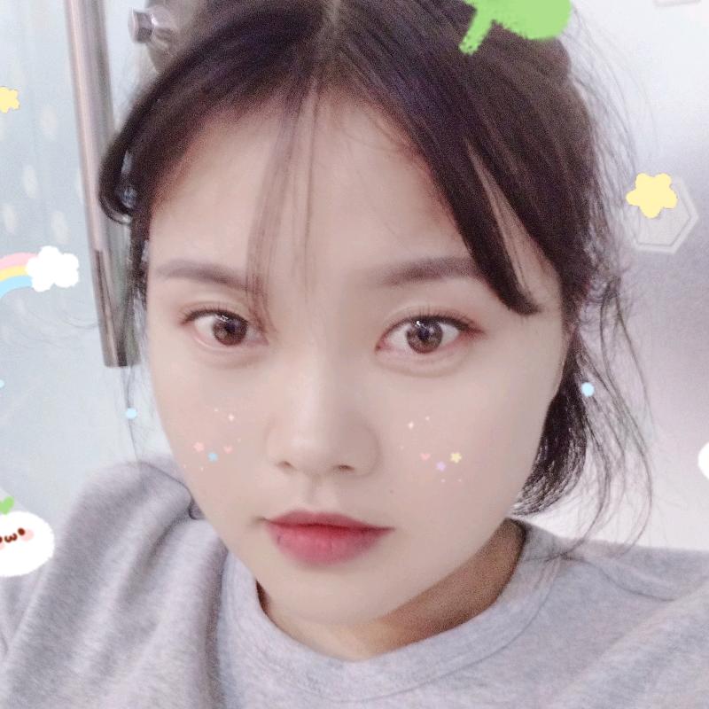 Lucy 露西