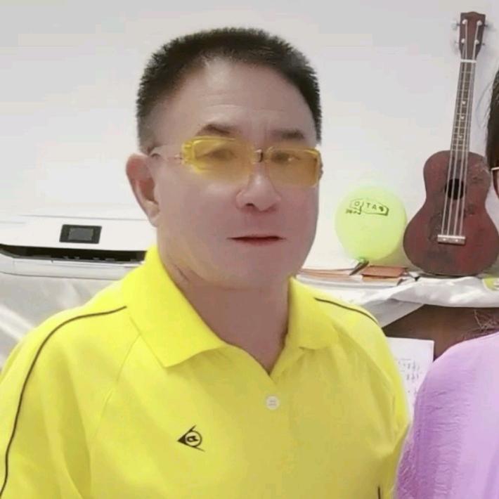 三个娃的爹