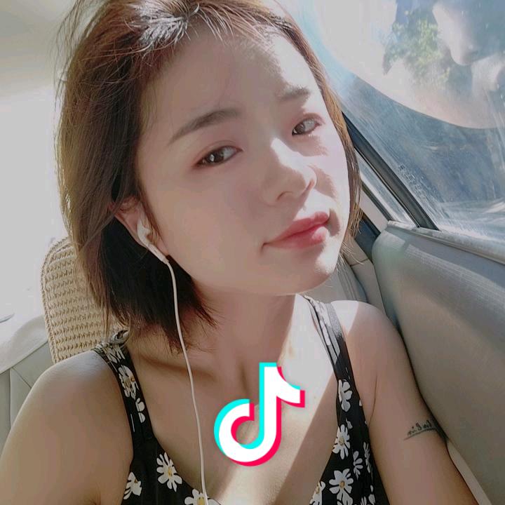 六枝秀秀-指爱美甲