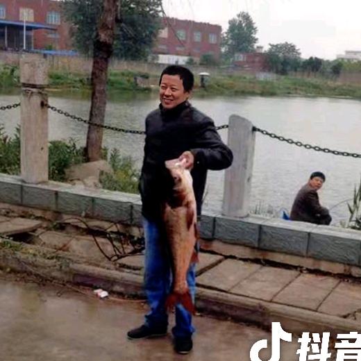 不霸气不爷