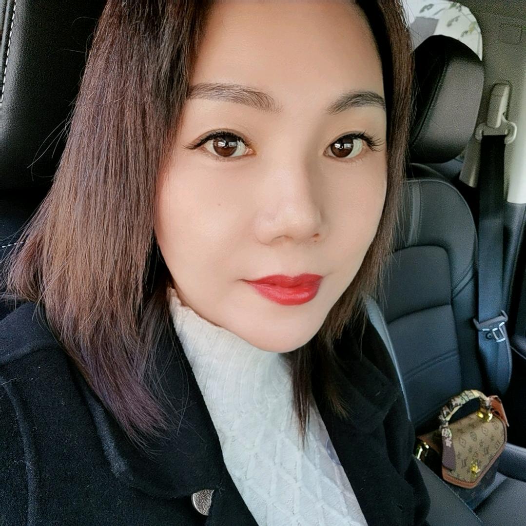 💫！爱笑的芳姐🌤