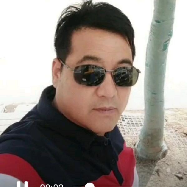 王玉成，专业做地坪