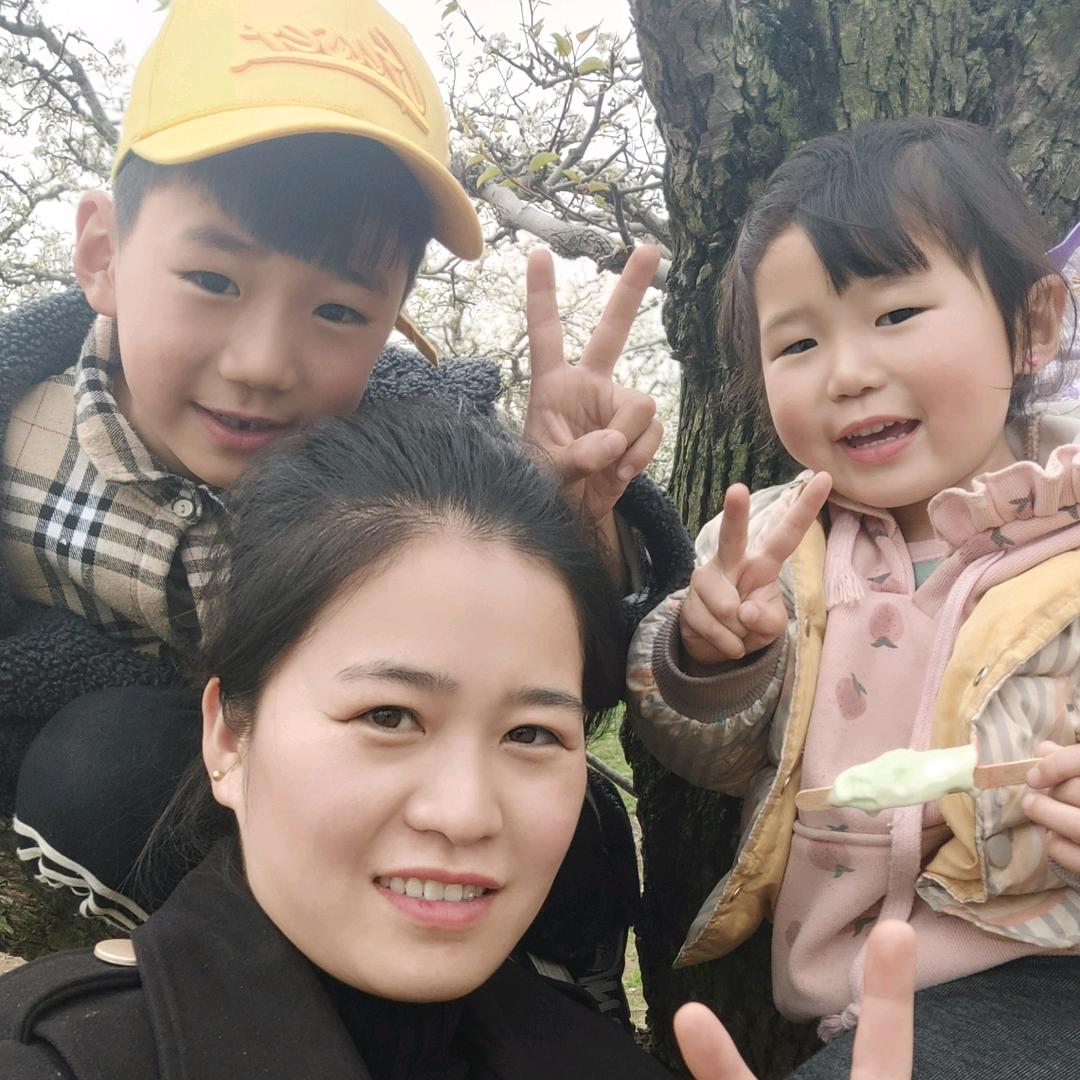 v逻岗东街郭亚手机店