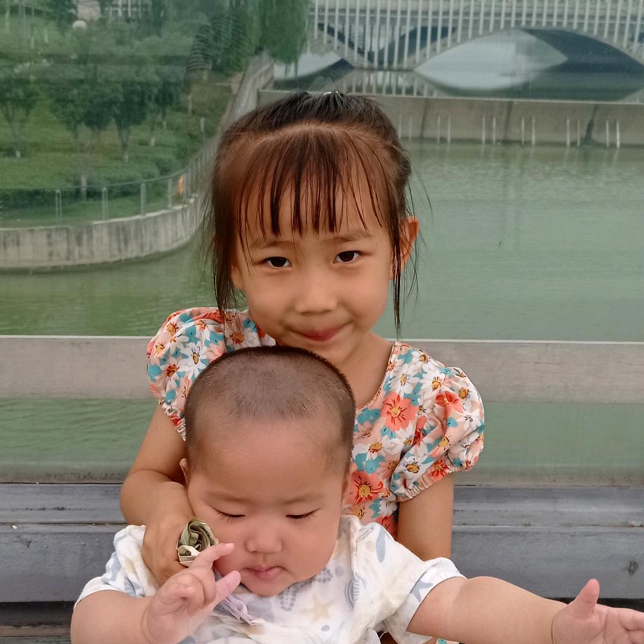 一朵云感谢抖音平台让我们开心快乐据绝私聊